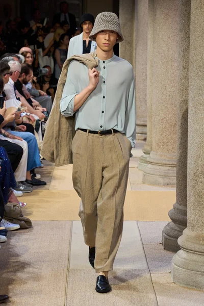 Look 92